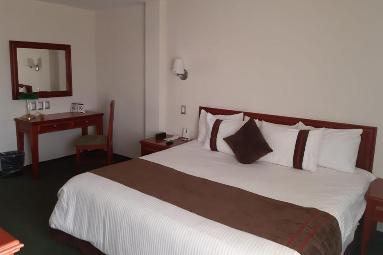 Mision Leon Hotel Exterior foto