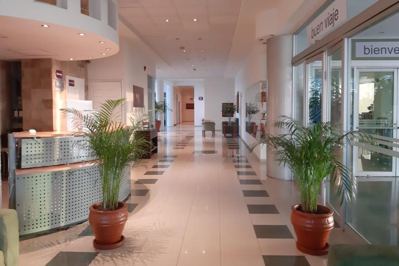 Mision Leon Hotel Exterior foto