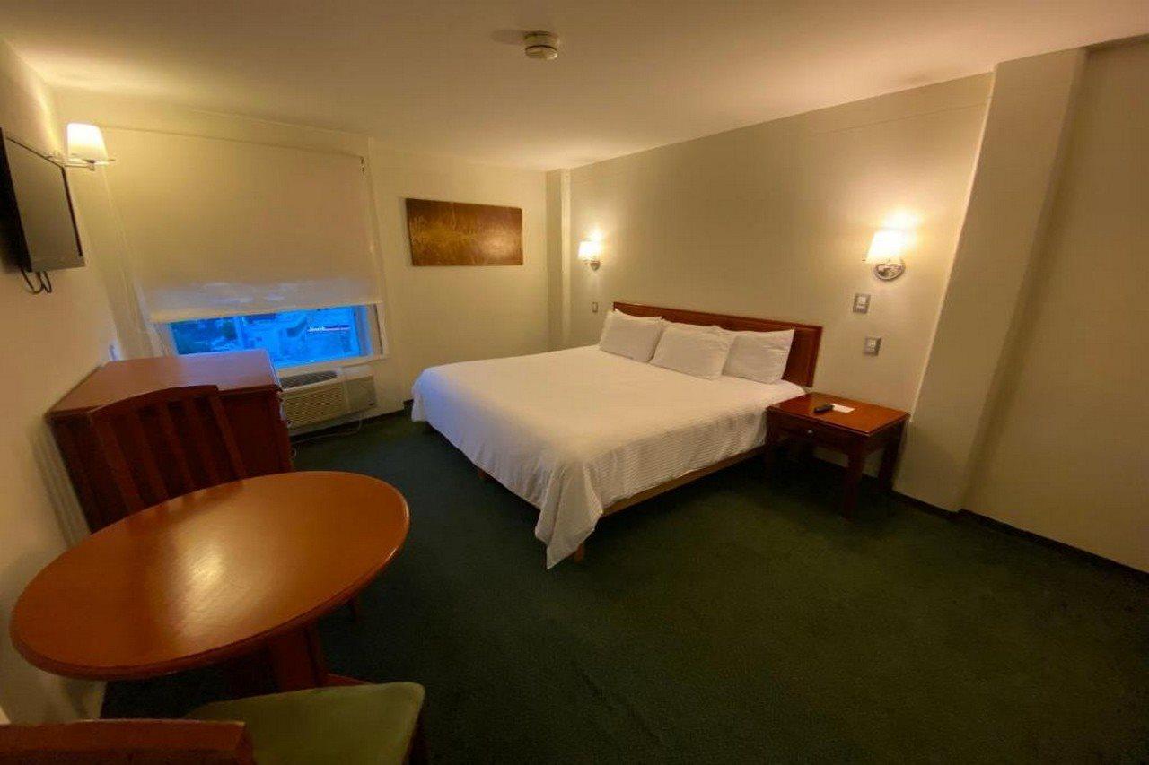 Mision Leon Hotel Exterior foto
