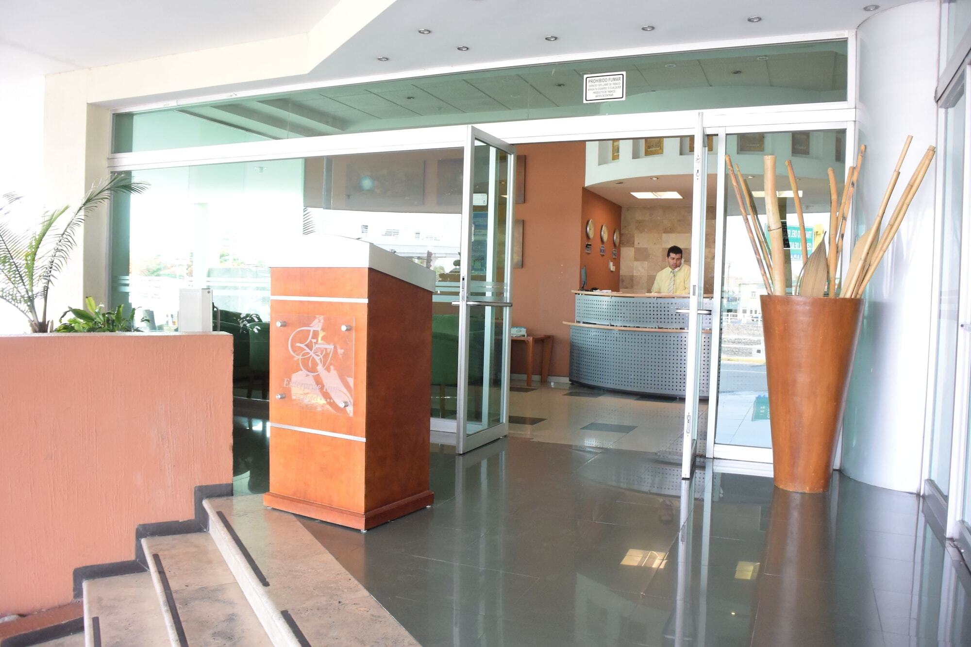 Mision Leon Hotel Exterior foto