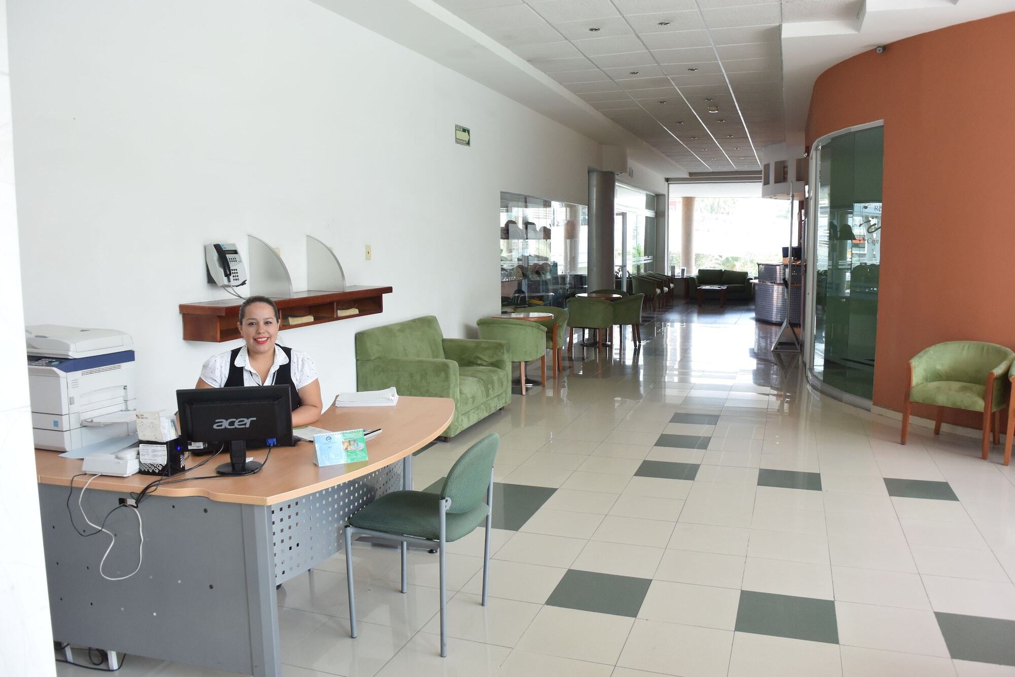 Mision Leon Hotel Exterior foto