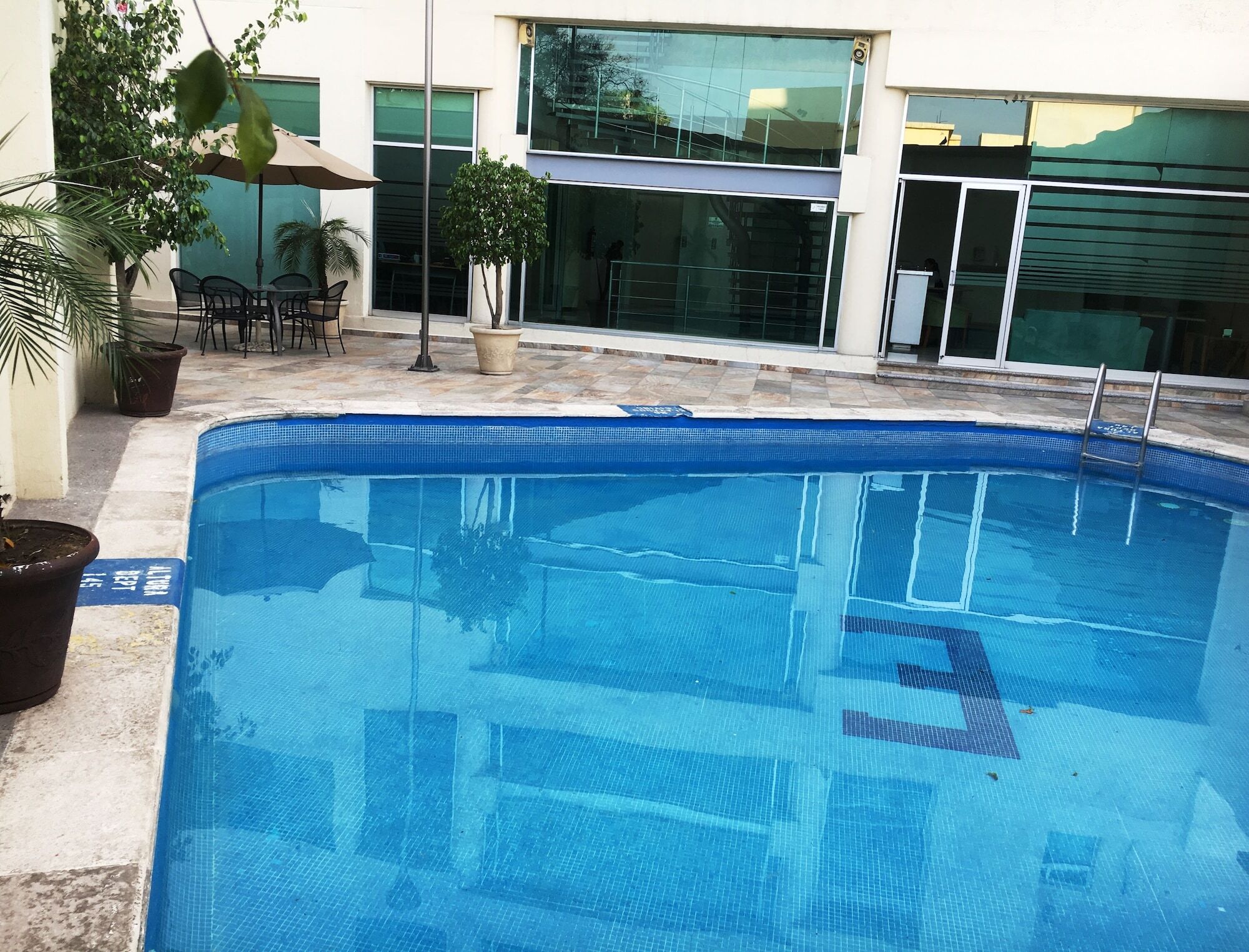 Mision Leon Hotel Exterior foto